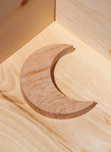 Load image into Gallery viewer, Medium Wooden Moon Dish