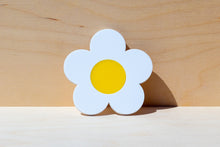 Load image into Gallery viewer, White Daisy Coasters